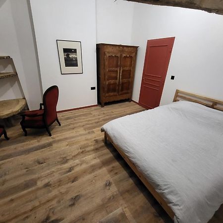 Les Oiseaux De Passage Bed & Breakfast Escolives-Sainte-Camille Exterior foto