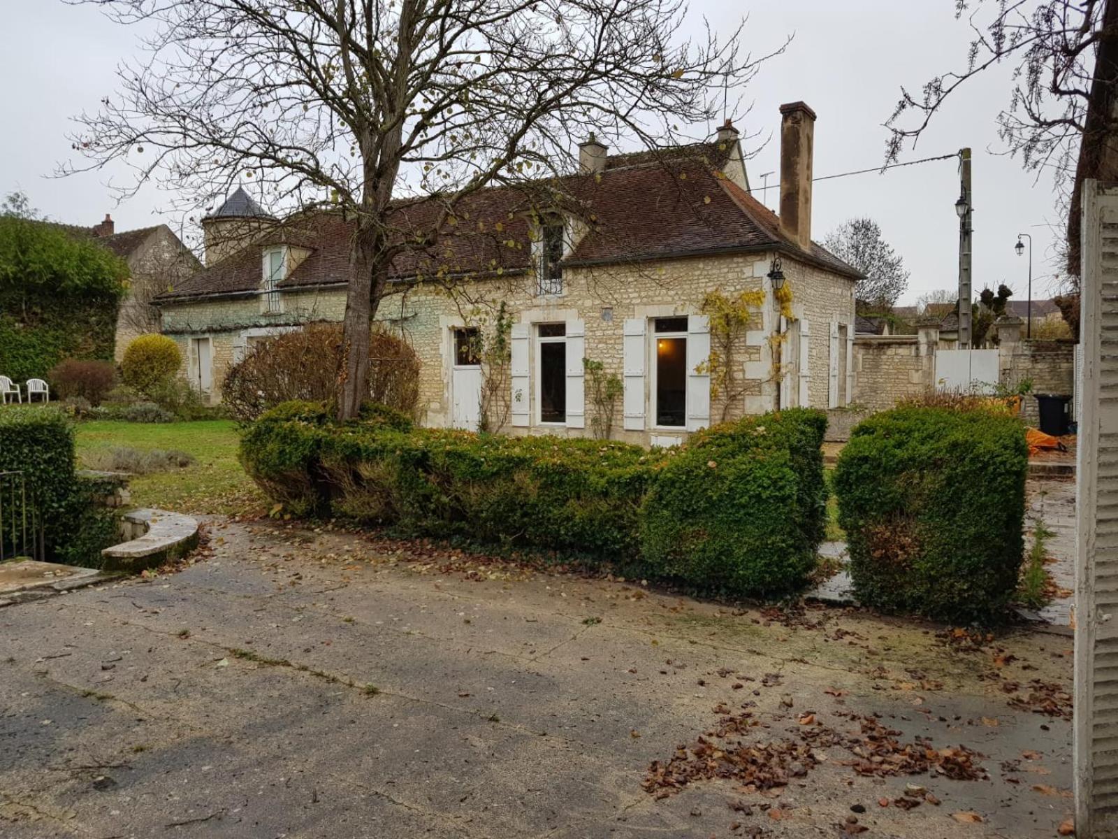 Les Oiseaux De Passage Bed & Breakfast Escolives-Sainte-Camille Exterior foto
